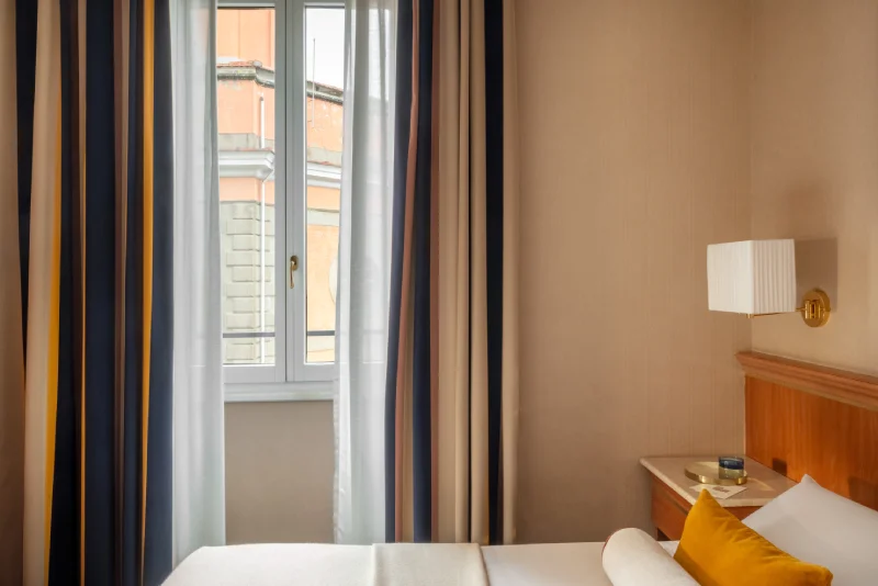 Camera Economy con finestra affacciata sugli edifici storici di Roma, vicino a Termini e alle Terme di Diocleziano - Hotel Diocleziano, BZAR hotels a Roma