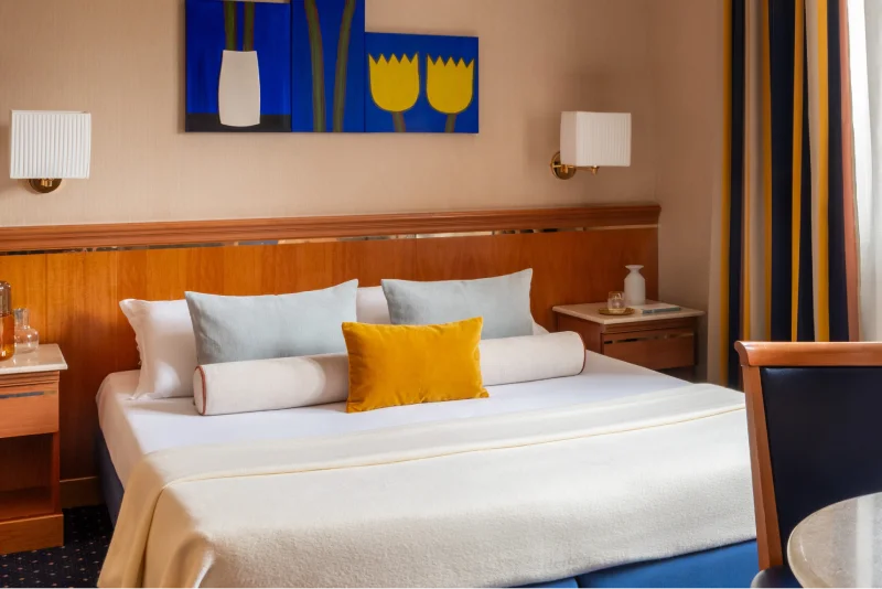 Suite con letto king size e arredi raffinati, ambiente spazioso per soggiorni esclusivi nel centro di Roma - Hotel Diocleziano, BZAR hotels a Roma