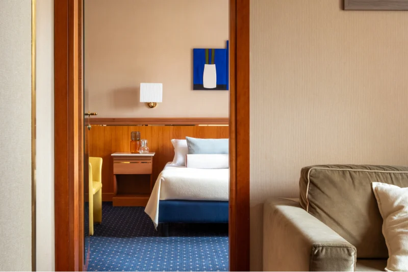 Suite con camera matrimoniale e soggiorno indipendente, ampia sistemazione per vacanze e soggiorni business a Roma - Hotel Diocleziano, BZAR hotels a Roma