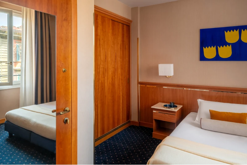Camera Superior matrimoniale con arredi classici e luce naturale, ideale per visitar Roma Termini e il centro storico - Hotel Diocleziano, BZAR hotels a Roma